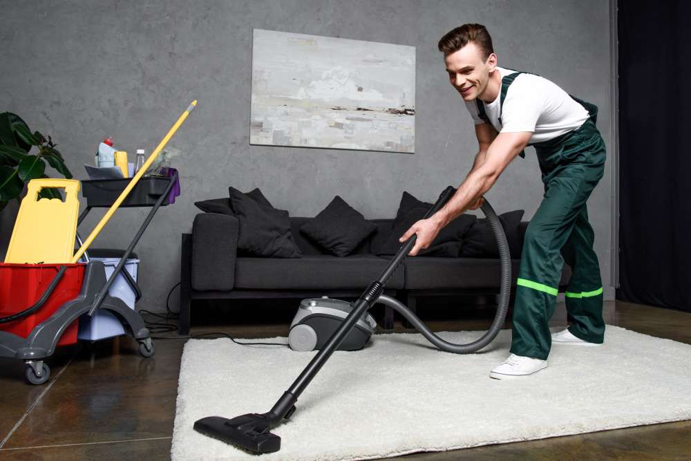 Pros and Cons of DIY Home Cleaning